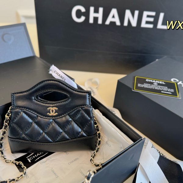 Chanel Mouth Red Envelope