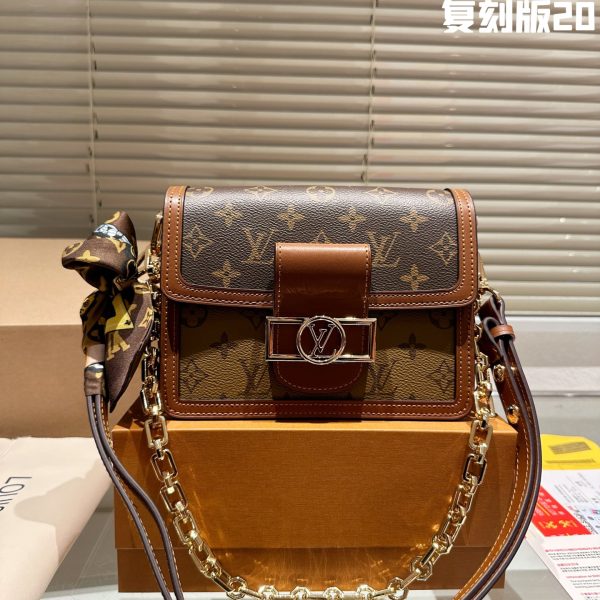 LV pochette mahjong bag