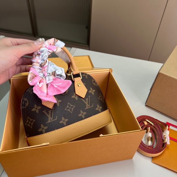 LV ALMA BB shell bag