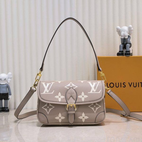 Lv baguette bag