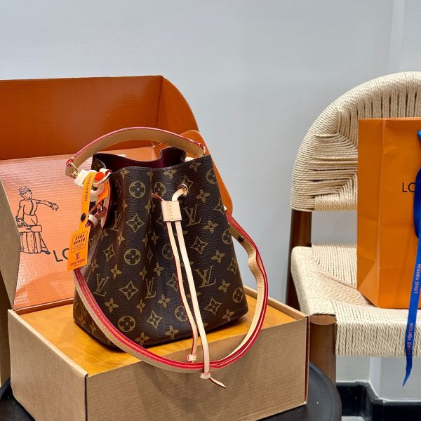 Lv bb neonoe small bucket bag