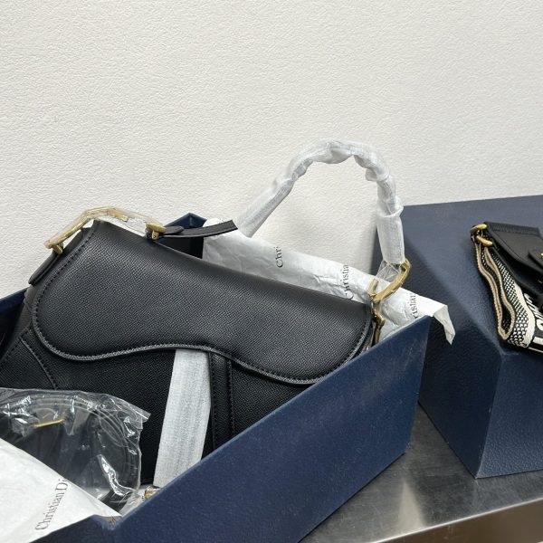 Dior saddle bag
