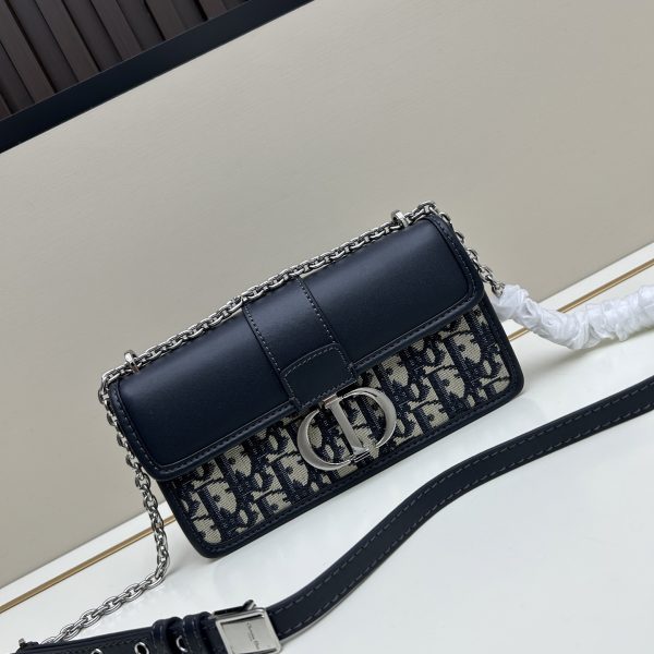Dior 30 Montaigne Bag