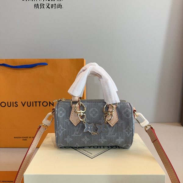 Louis Vuitton speedy