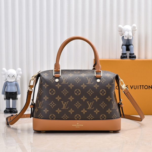 LV vintage crossbody bag